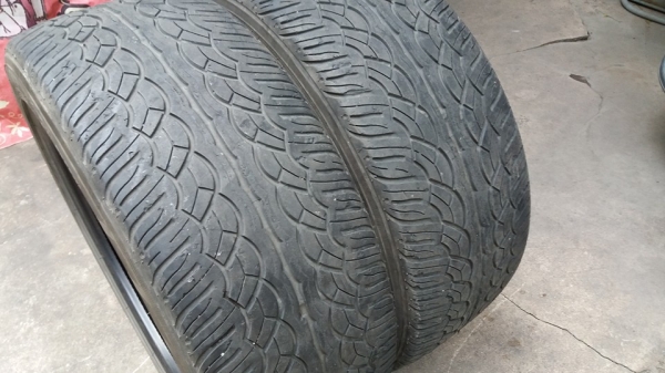 ขายยาง Yokohama Parada spec X ขนาด 255 45 20 ปี 13 มีคู่เดียว