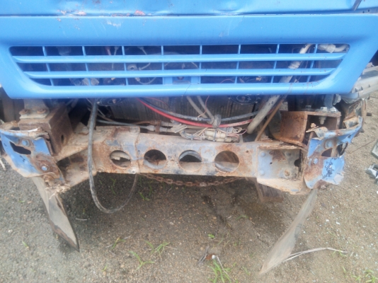 ขายรถบรรทุก 6 ล้อดัมพ์ ISUZU 175 แรงม้า ยาง 8.25 ราคา 250000