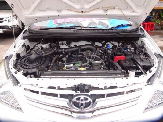 TOYOTA INNOVA 2.0V เกียร์AT ปี2012 โทร 062-991-6649 ดาวออโต้เบสท์