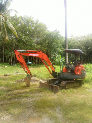 ขายรถแบคโฮ KUBOTA KX913 ขนาด 3 ตัน เอกสารเล่ม มีระบบกระแทก ราคา 300000
