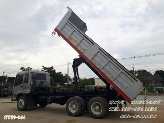 ขายด่วน รถบรรทุก 10 ล้อ ISUZU DECA 215Hp 2เพลา ดั้ม ปี 46 เดิมๆ สวยพร้อมใช้ ราคาสุดคุ้ม