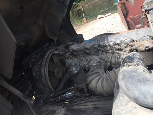 รถมิตซู 6 ล้อดั้ม 160 แรงม้า  ปี 44.    สนใจติดต่อ  081 - 6079515