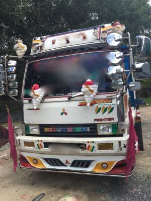 รถมิตซู 6 ล้อดั้ม 160 แรงม้า  ปี 44.    สนใจติดต่อ  081 - 6079515