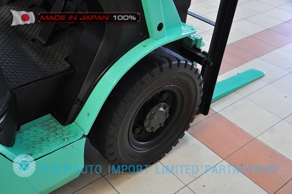 ขายรถโฟล์คลิฟท์มือสอง MITSUBISHIรุ่น  KFD25T-20079 ราคา 295,000 บาท นำเข้าจากประเทศญี่ปุ่น 100\% ไม่เคยใช้งานในประเทศไทย