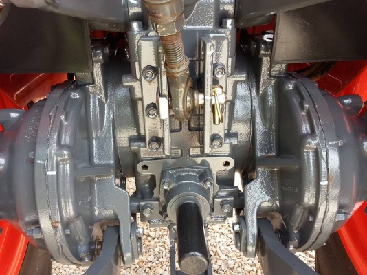 คูโบต้า L4708SP 4 WD ใบมีดตราช้าง ผานพรวน CMT6X24 ใหม่..ทำงาน 97 ชั่วโมง