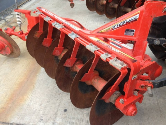 คูโบต้า L4708SP 4 WD ใบมีดตราช้าง ผานพรวน CMT6X24 ใหม่..ทำงาน 97 ชั่วโมง