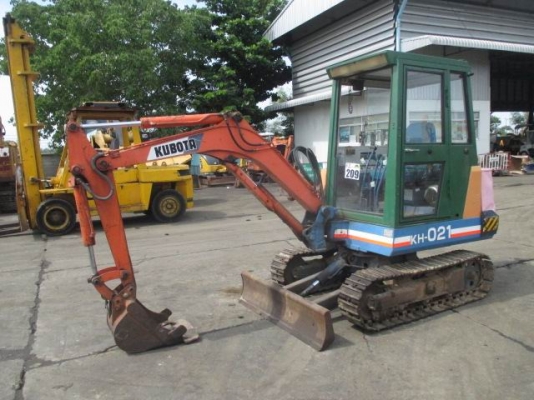 ขายรถขุดKH  021.มีตู้กันแดด..กันฝน.กันต่อต่อย