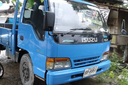 ขาย 6 ล้อNPR 130 ปี 48 รถมือเดียว แอร์ เพาเวอร์ สภาพสวยเดิมพร้อมใช้งานสุดๆ100\%ช่วง4.3เมตรเล่มพร้อม เจ้าของขายเอง085-7073017