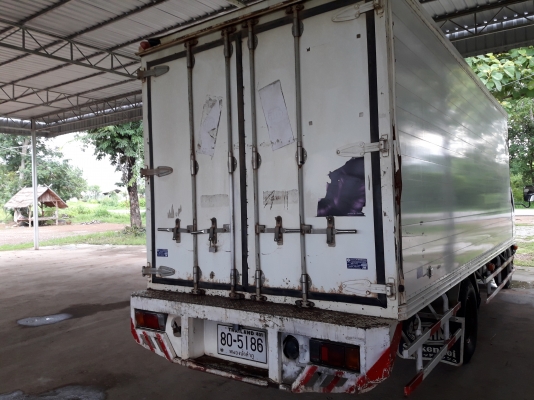 ขายด่วน รถ 6 ล้อ NQR เครื่อง 175 แรง ปี50 รถตู้ประตู 4 บาน ยาว 5.50 ม.