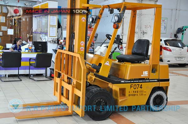 ขายรถโฟล์คลิฟท์มือสอง NISSAN  รุ่น H01-003701 ราคา165,000 บาทนำเข้าจากประเทศญี่ปุ่น 100\% ไม่เคยใช้งานในประเทศไทย