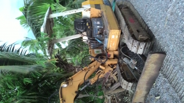 ขาย แบคโฮ  รถขุด โคม้สซุ KOMATSU PC20เก่านอก ไม่เคยใช้งานในไทย พร้อมลายหัวเจาะ