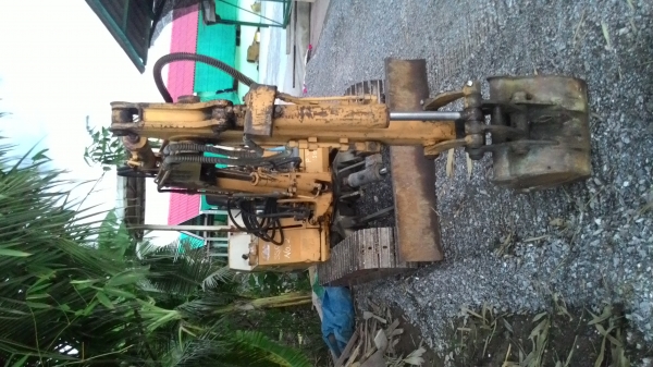 ขาย แบคโฮ  รถขุด โคม้สซุ KOMATSU PC20เก่านอก ไม่เคยใช้งานในไทย พร้อมลายหัวเจาะ