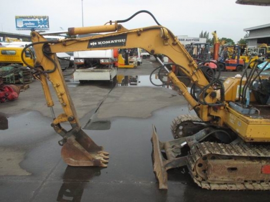 ขาย แบคโฮ  รถขุด โคม้สซุ KOMATSU PC20เก่านอก ไม่เคยใช้งานในไทย พร้อมลายหัวเจาะ