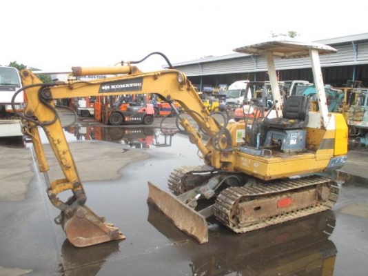 ขาย แบคโฮ  รถขุด โคม้สซุ KOMATSU PC20เก่านอก ไม่เคยใช้งานในไทย พร้อมลายหัวเจาะ