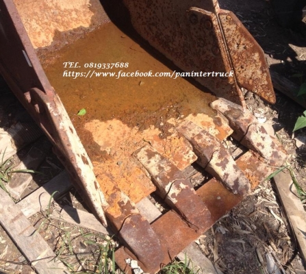 FROM JAPAN BUCKET บุ๊งกี๋ปากแคบสำหรับรถขุดไซค์ 200/สวมบูทสลัก 70 มิล/แบบมีปีกข้าง (4ฟัน) /ราคาเพียง(ใบละ) 26,000 บาท