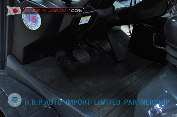 ขายรถโฟล์คลิฟท์มือสอง TOYOTA รุ่น 8FD30-31493 ราคา 575,000 บาท  นำเข้าจากประเทศญี่ปุ่น 100\% ไม่เคยใช้งานในไทย