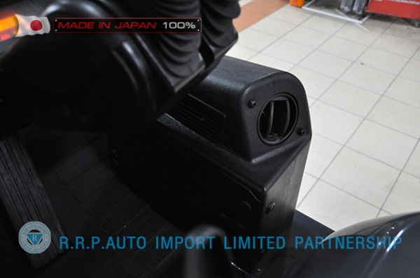 ขายรถโฟล์คลิฟท์มือสอง TOYOTA รุ่น 8FD30-31493 ราคา 575,000 บาท  นำเข้าจากประเทศญี่ปุ่น 100\% ไม่เคยใช้งานในไทย