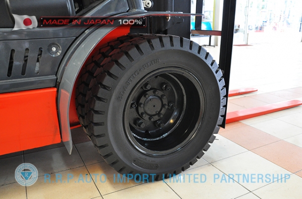 ขายรถโฟล์คลิฟท์มือสอง TOYOTA รุ่น 8FD30-31493 ราคา 575,000 บาท  นำเข้าจากประเทศญี่ปุ่น 100\% ไม่เคยใช้งานในไทย