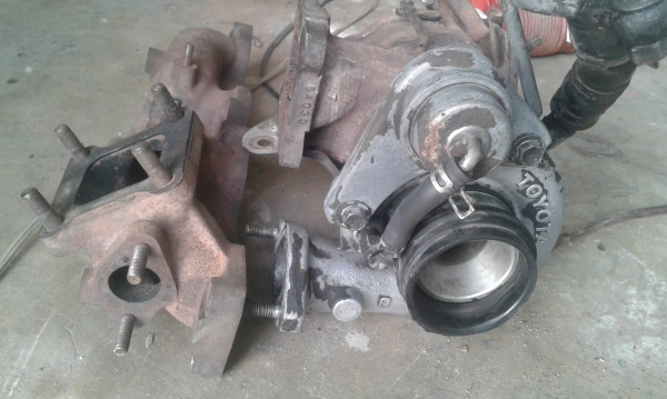 ขายเทอร์โบพร้อมเขาควายใส่เครื่อง 2Lมารับถึงที่ลดเหลือ2500ครับ