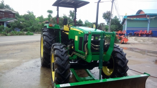 ขายด่วนมากครับ จอนเดียร์ 5610 ใหม่มากๆ ไม่เคยช่อม