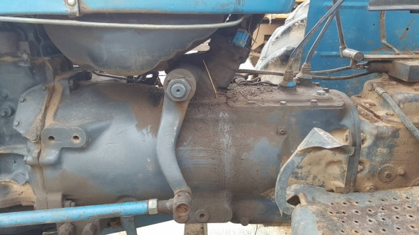 ขาย รถไถ FORD 6600 เครื่องเสื้อลาย ไอดีใหญ่ ปั้มโรตารี่ อุปกรณ์มีใบดันหน้า และผาน 5 เอกสารเล่มทะเบียนครบ ขาย รถไถ FORD 6600 เครื่องเสื้อลาย ไอดีใหญ่ ปั้มโรตารี่ อุปกรณ์มีใบดันหน้า และผาน 5 เอกสารเล่มทะเบียนครบ