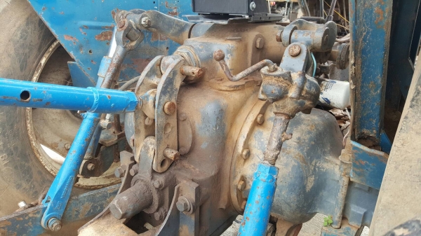 ขาย รถไถ FORD 6600 เครื่องเสื้อลาย ไอดีใหญ่ ปั้มโรตารี่ อุปกรณ์มีใบดันหน้า และผาน 5 เอกสารเล่มทะเบียนครบ ขาย รถไถ FORD 6600 เครื่องเสื้อลาย ไอดีใหญ่ ปั้มโรตารี่ อุปกรณ์มีใบดันหน้า และผาน 5 เอกสารเล่มทะเบียนครบ