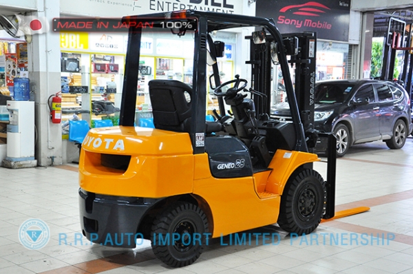 ขายรถโฟล์คลิฟท์มือสอง TOYOTA รุ่น7FD25-22189 ราคา 325,000 บาท นำเข้าจากประเทศญี่ปุ่น 100\% ไม่เคยใช้งานในไทย