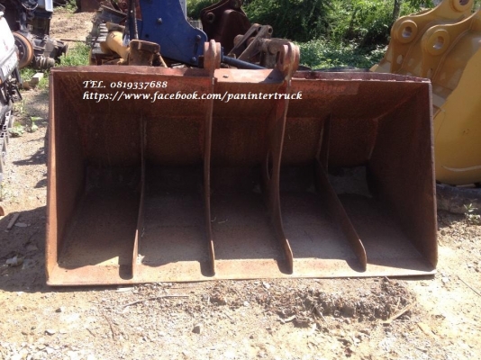 FROM JAPAN BUCKET บุ๊งกี๋ปากสโลป สำหรับรถขุดไซค์ 200, 220/สวมบูทสลัก 70 มิล/แบบธรรมดา(ไม่มีฟัน) ราคาเพียง(ใบละ) 17,000 บาท