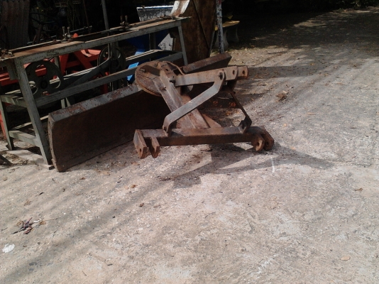 ขายเกรดดันหลัง ปรับองศาได้ติดรถไถฟอร์ด