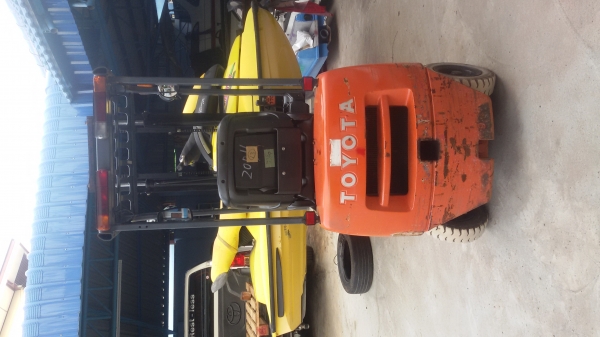 Toyota FORK LIFT 0.9ตัน เครื่องยนต์เบบบนซิล นำเข้าจากญี่ปุ่น แรงดี ติดง่าย พร้อมใช้งาน