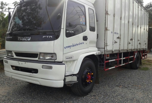 หกล้อ อีซูชุ Dega 200ยูโร2ปี49ช่วงยาว7.20ม บรรทุกตู้แห้งประตู10บาน สภาพดีสวยบางเดิมพร้อมใช้งาน ทะเบียนพร้อมโอน