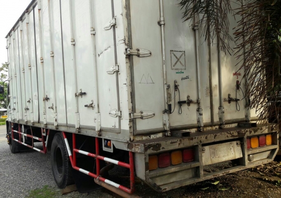 หกล้อ อีซูชุ Dega 200ยูโร2ปี49ช่วงยาว7.20ม บรรทุกตู้แห้งประตู10บาน สภาพดีสวยบางเดิมพร้อมใช้งาน ทะเบียนพร้อมโอน