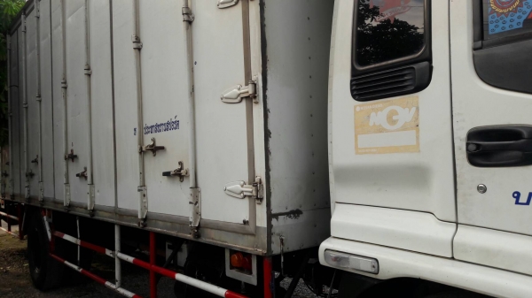 หกล้อ อีซูชุ Dega 200ยูโร2ปี49ช่วงยาว7.20ม บรรทุกตู้แห้งประตู10บาน สภาพดีสวยบางเดิมพร้อมใช้งาน ทะเบียนพร้อมโอน