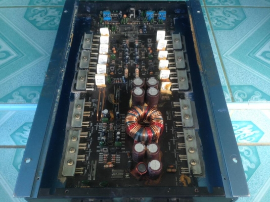 แอมป์คลาสเอบี2ch earthquake สภาพดี ปกติทุกอย่าง มีวีดีโอเทสหน้าเฟสผมขาย 1650 บาทสนใจ0892425454 อยู่สระบุรีส่งได้