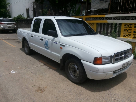 FORD RANGER 4 ประตู( มือ1 )วิ่ง1.4แสน เครื่องดีเซล2500 cc เดิมแน่นๆ