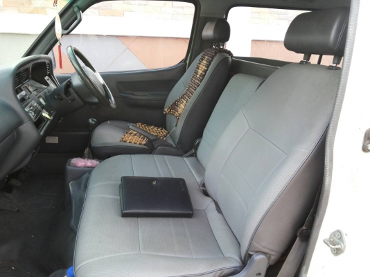 รถตู้ TOYOTA COMMUTER ปี 2004 มือเดียว สวยเดิมๆ  ( คุ้มมาก)