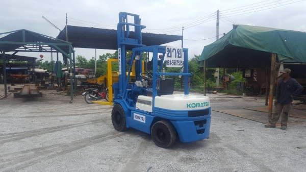 ขายยก3ตันเสา4.5เมตรชลบุรี