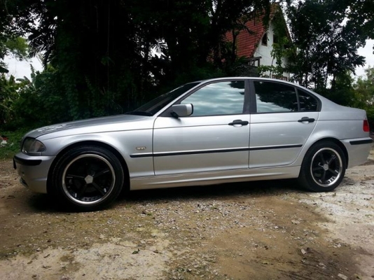 bmw e46 ปี 2001 เกียร์ออโต้ รถสวยเดิมบางค่ะ bmw e46 ปี 2001 เกียร์ออโต้ รถสวยเดิมบางค่ะ