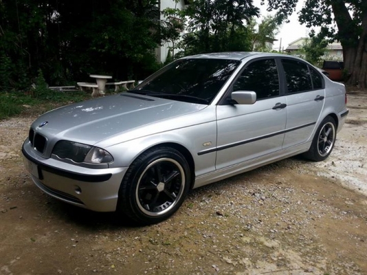 bmw e46 ปี 2001 เกียร์ออโต้ รถสวยเดิมบางค่ะ