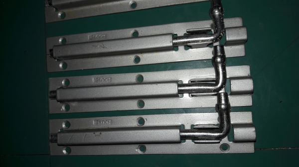 ขายกลอนประตูขนาด6"ชุด4ตัว HOUSE GERMANY. ใหม่เก่าเก็บ