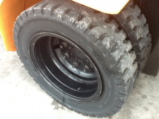 ขายรถโฟล์คลิฟท์งาเทอิ้งค์ฟอร์ครถโฟล์คลิฟท์มือสองราคาถูก มองหารถตักก้อนยางพารางาเทงากระดกนึกถึงพีทีเอชลบุรี081-8342060