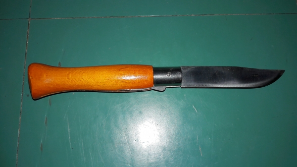 ขายมีดพับด้ามไม้ใบมีดสแตนเลสและที่เปิดขวดไวร์ เปิดขวดฝาจีบได้สวยงาม