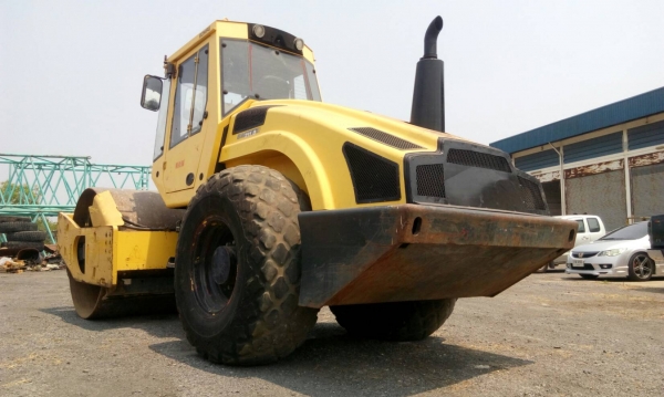 รถบดBW211D-4 ขนาด 13 ตัน โทร 0859049669 เก่ง NDT
