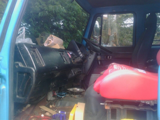 ขายรถบรรทุก 10 ล้อดัมพ์ ISUZU ROCKY 240 แรงม้าใส่เครื่อง 210 ราคา 850000 ขายรถบรรทุก 10 ล้อดัมพ์ ISUZU ROCKY 240 แรงม้าใส่เครื่อง 210 ราคา 850000