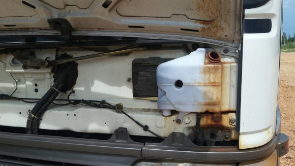 รถฮีโน่ 10 ล้อ ตู้เย็น  FL1J   210 แรงม้า. ปี 41.     สนใจติดต่อ  081 - 6079515