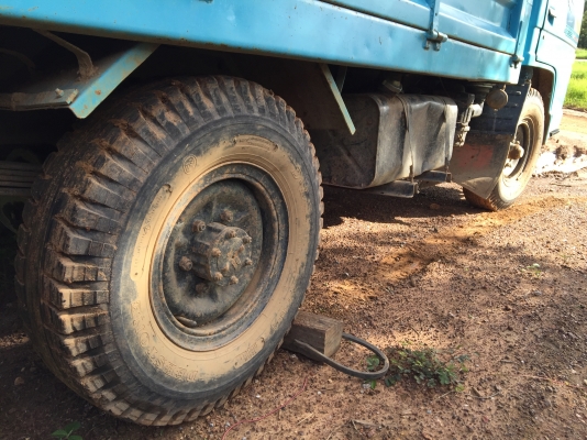 ขายรถสี่ล้อ เครื่อง 88 รถห้างแท้เครื่องดีครัชชีสวย