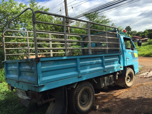 ขายรถสี่ล้อ เครื่อง 88 รถห้างแท้เครื่องดีครัชชีสวย