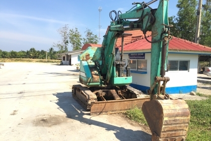 รถแบคโฮ KOMATSU  PC - 55 UU.    สนใจติดต่อ  081 - 6079515