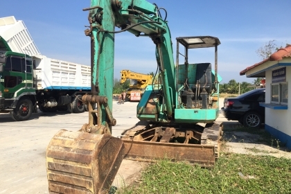 รถแบคโฮ KOMATSU  PC - 55 UU.    สนใจติดต่อ  081 - 6079515