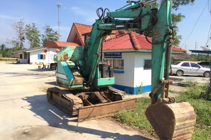 รถแบคโฮ KOMATSU  PC - 55 UU.    สนใจติดต่อ  081 - 6079515